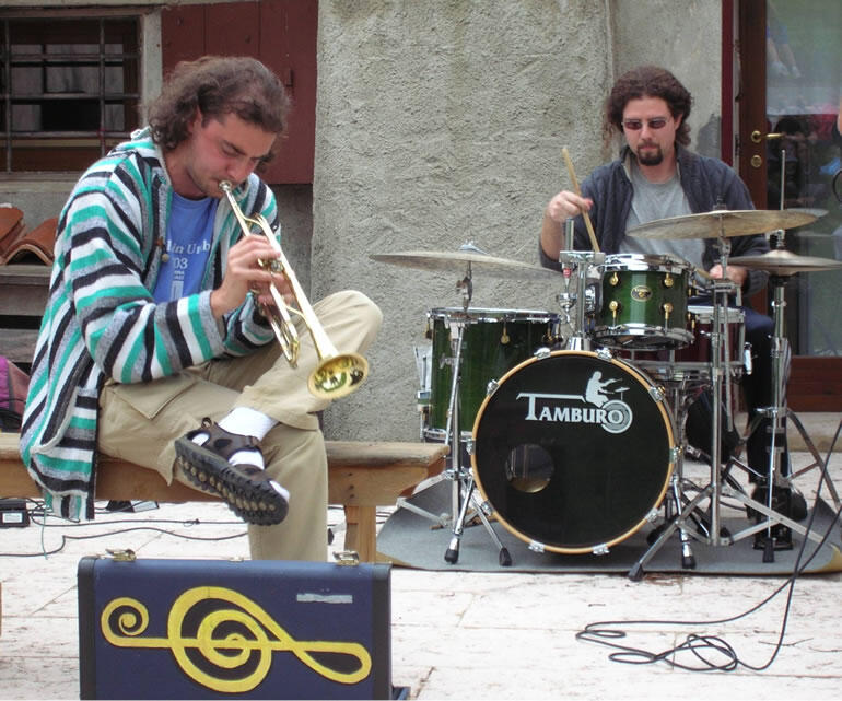2004